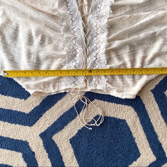 🐚 BOHO CREAM WHITE LACE TRIM CROPPED TOP! - Picture 9 of 9